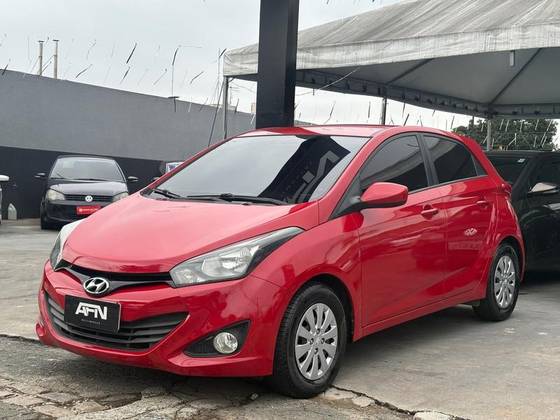 HYUNDAI HB20 1.6 COMFORT 16V FLEX 4P MANUAL HYUNDAI HB20 1.6 COMFORT 16V FLEX 4P MANUAL